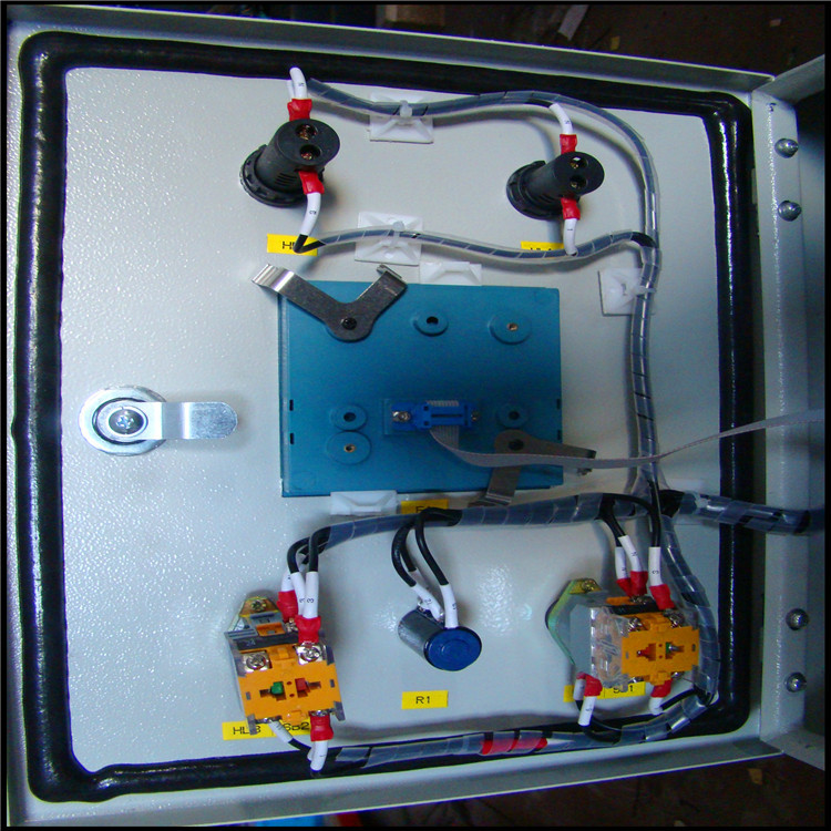 ͨ�L�C׃�l�{�ٹ�0